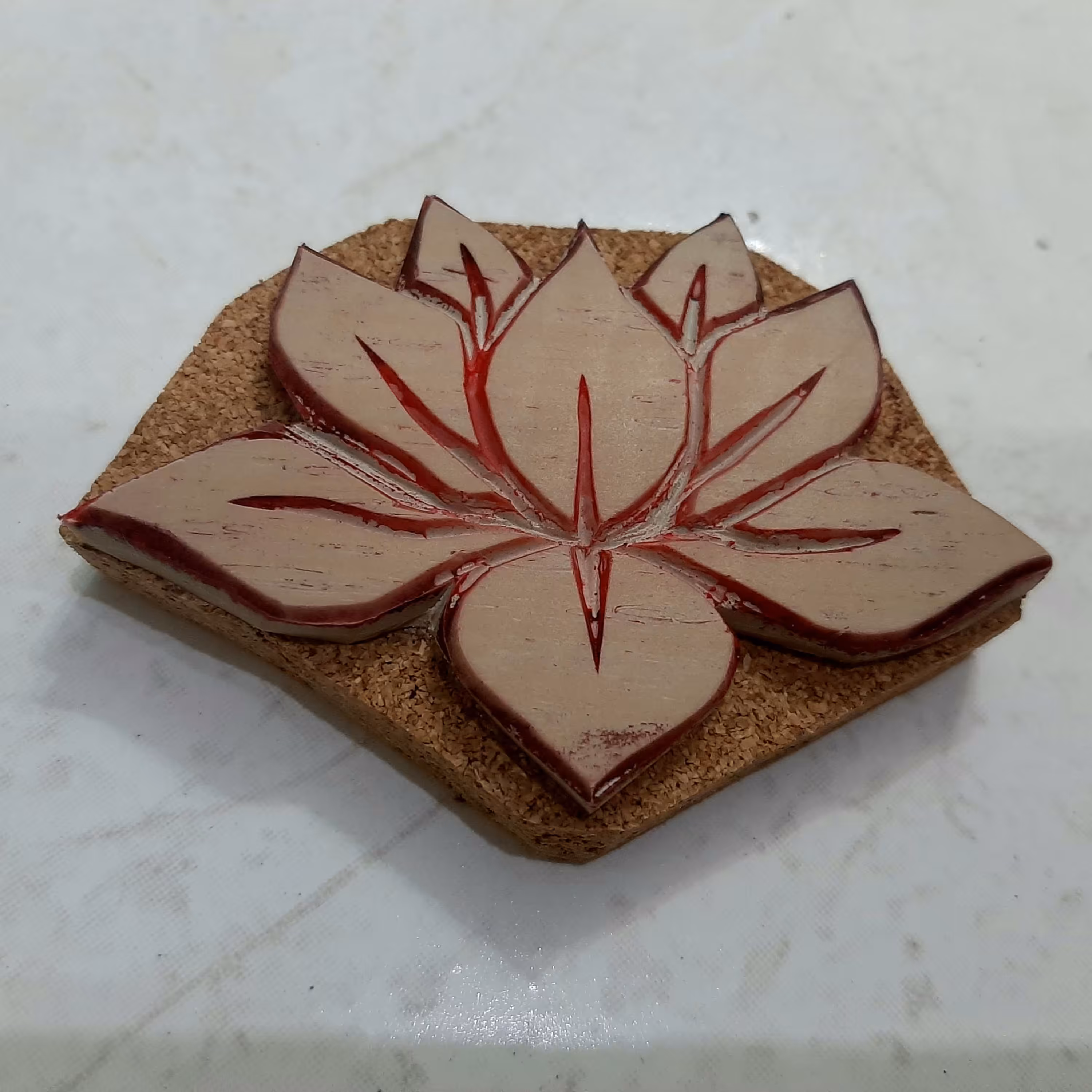 مهر لینو ، طرح نیلوفر آبی