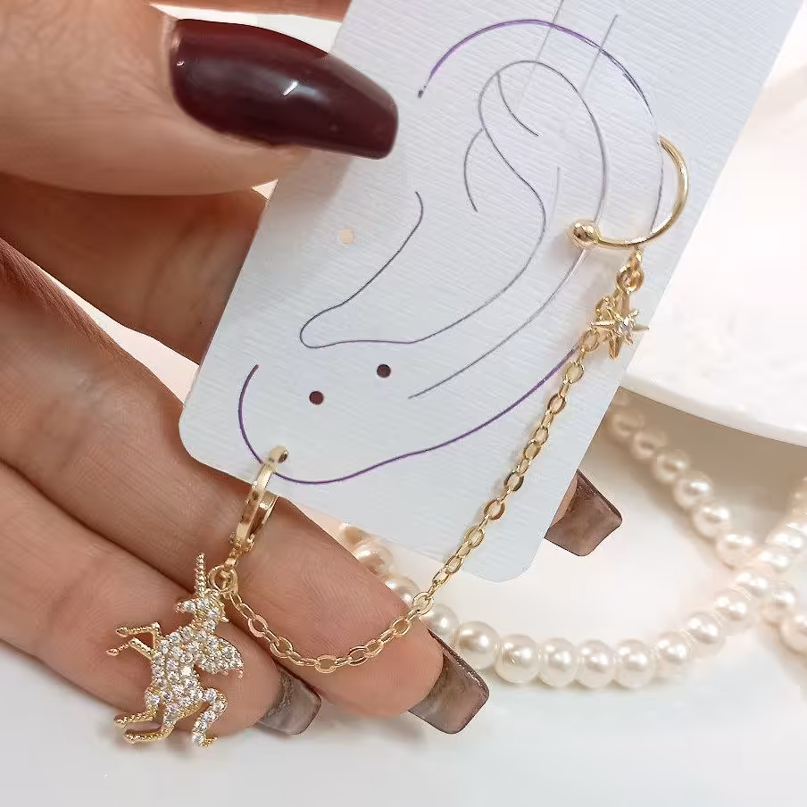 گوشواره لاله گوش اسب تک شاخ  رنگ ثابت