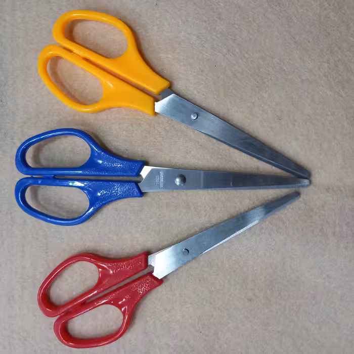 قیچی کوچک مهد کودکی