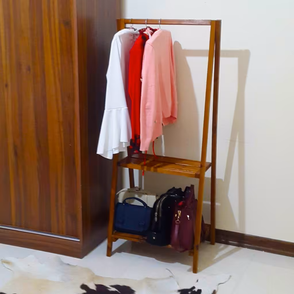رگال لباس چوبی مناسب اتاق خواب