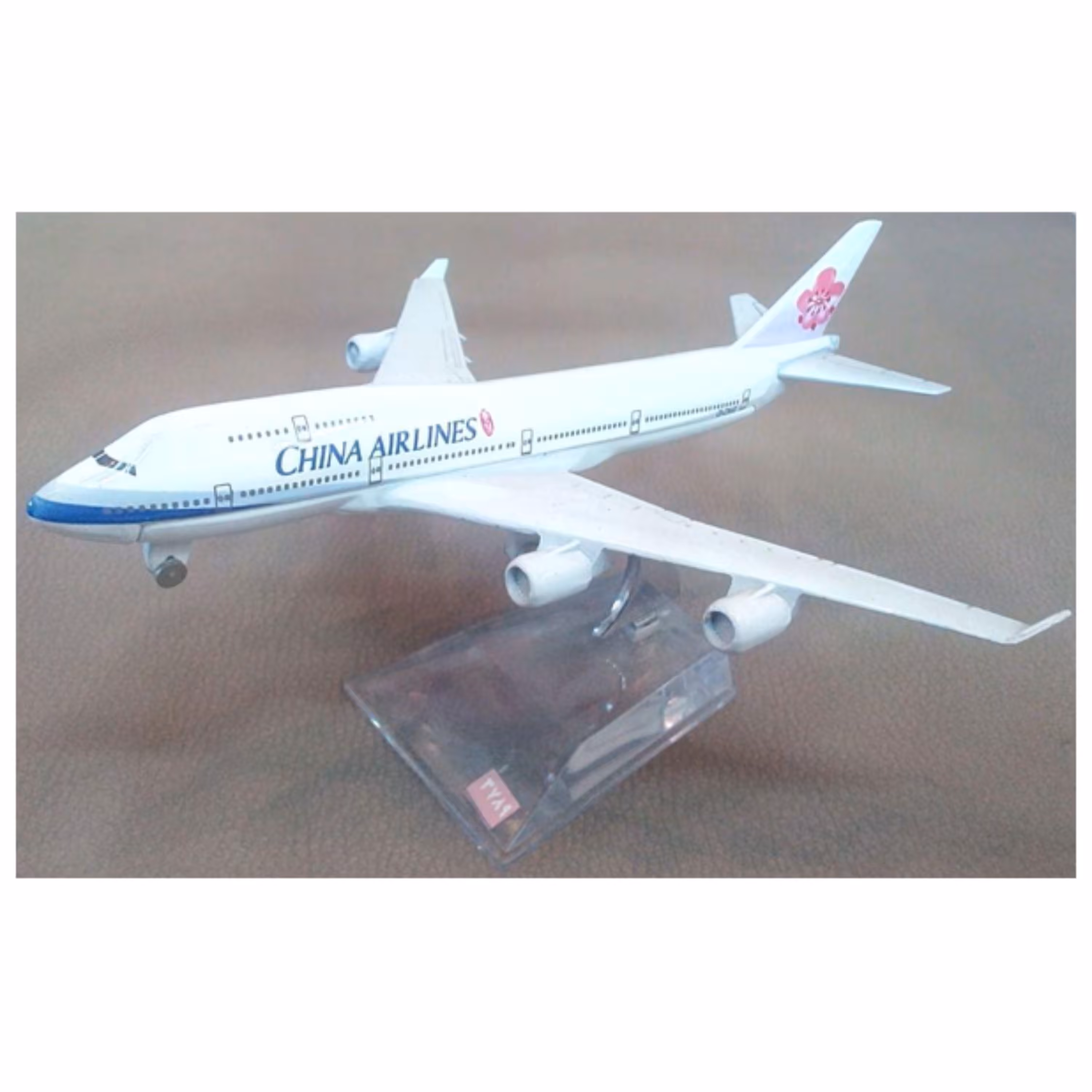 ماکت هواپیما بویینگ 400-747 چین کد3789