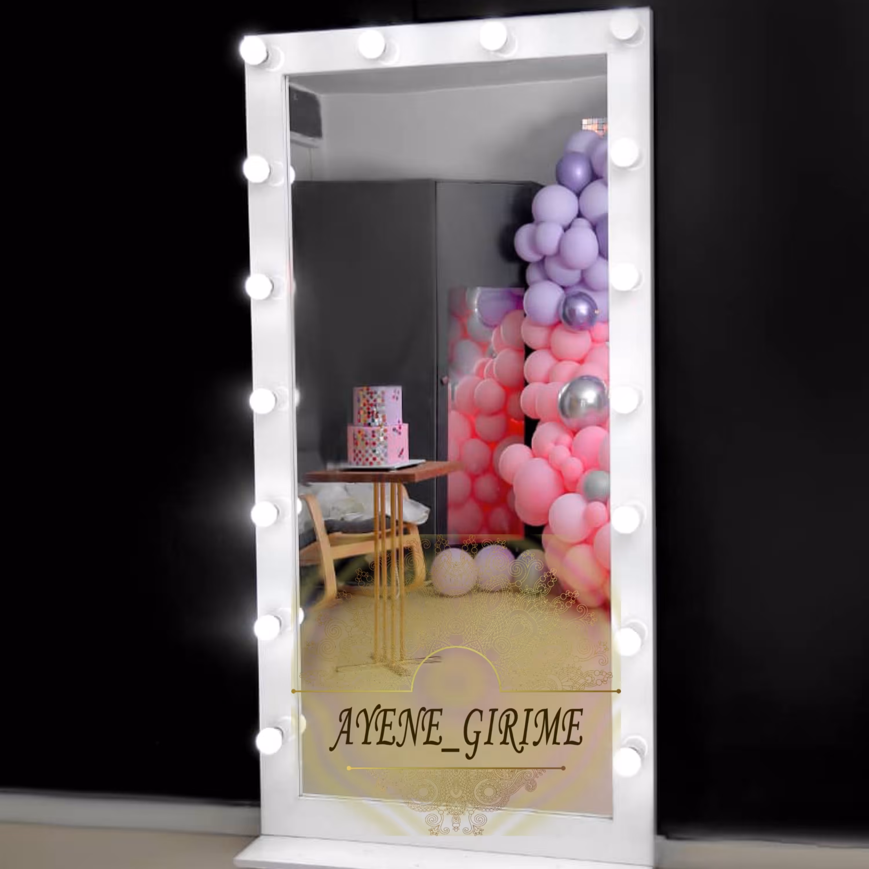 اینه قدی چراغ دار پایه ثابت  برند ayene-girime  سایز حدودا 80-180