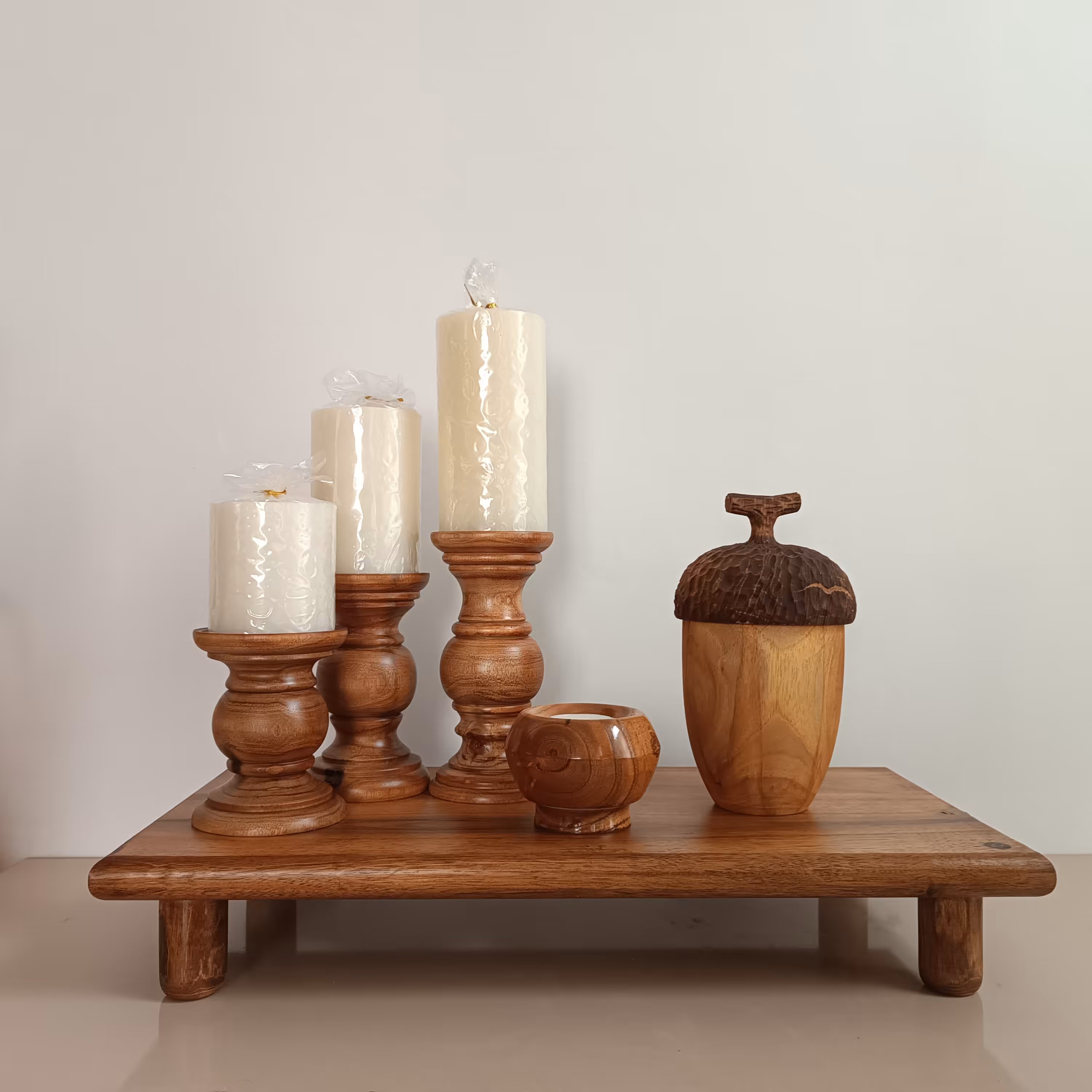 ست شمعدان چوبی سه عددی(پس کرایه)