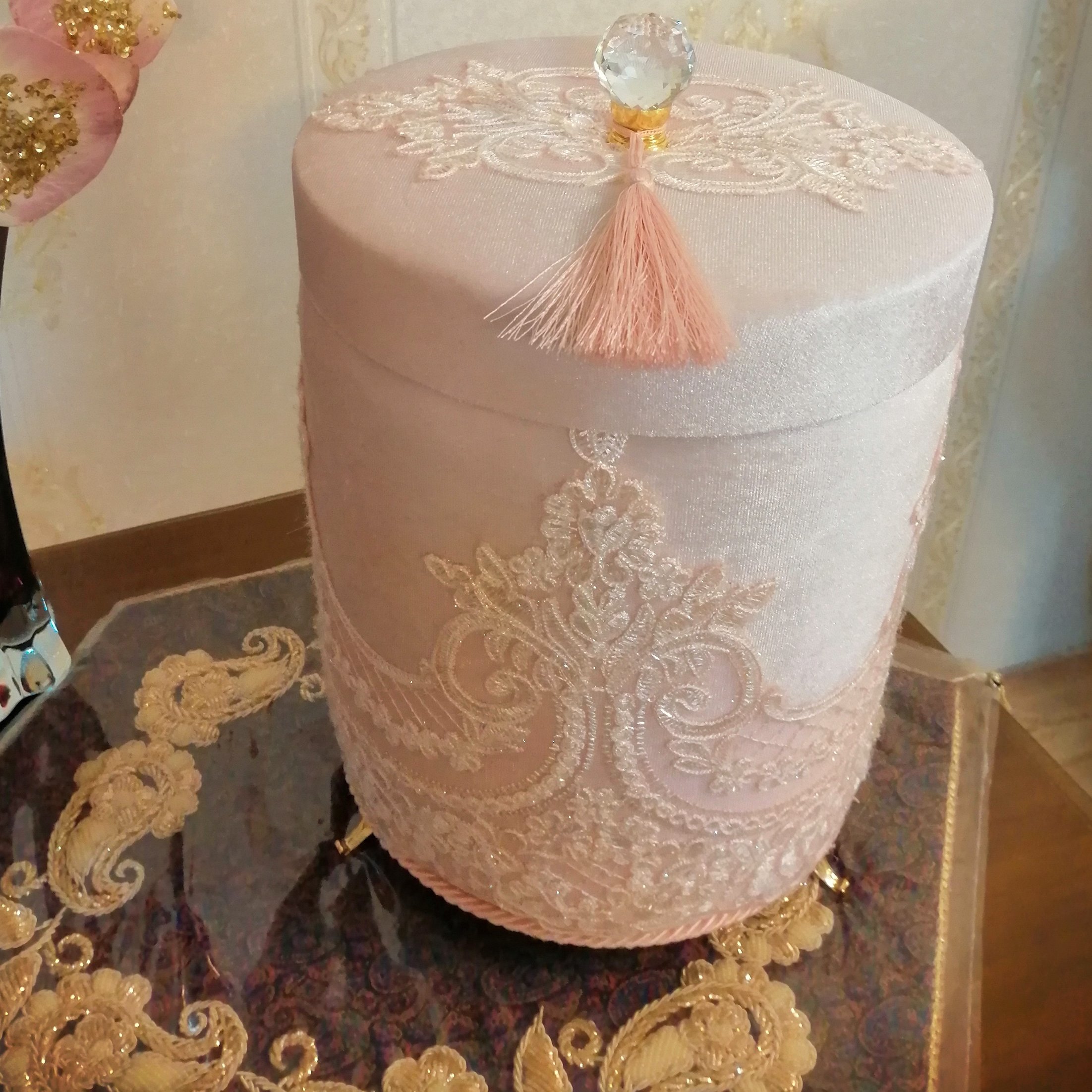 سطل زباله مخملی