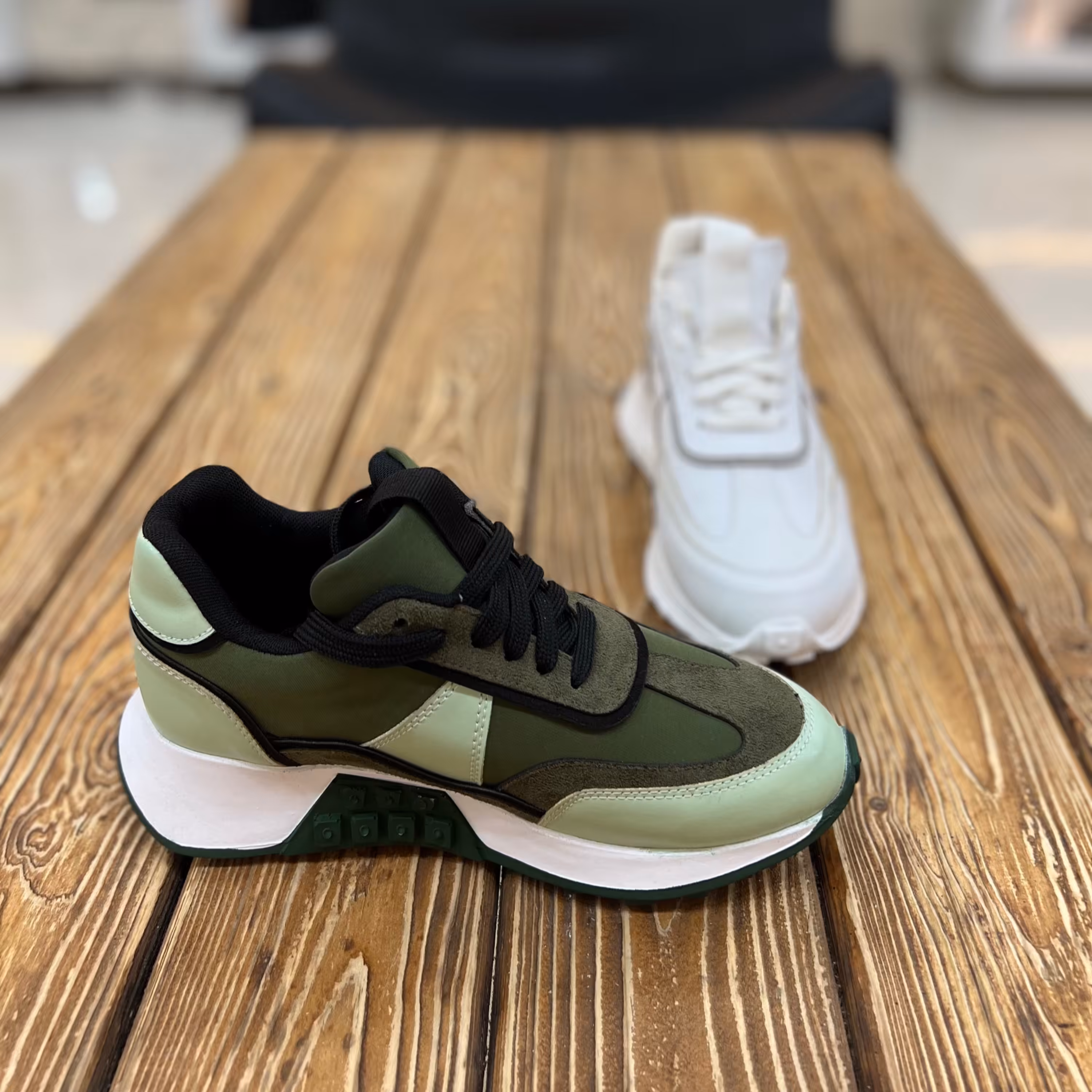 کفش اسپرت زنانه بندی