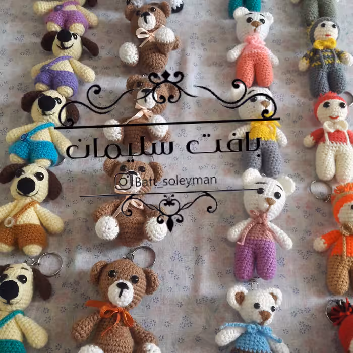 عروسک سرکلیدی ،همچنین برای آویز کیف،حدود 11 سانت ،بافته شده با نخ اکریل تاپ