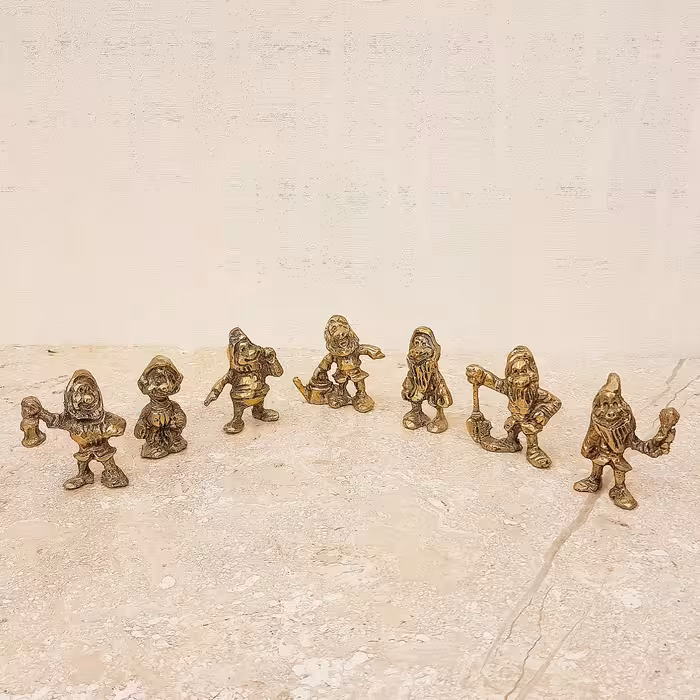  مجسمه برنزی هفت کوتوله 