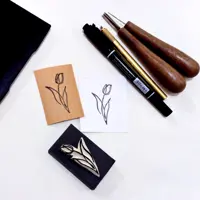 مهر لینو - ( مهر دستساز) با نوشته(با طرح گل)