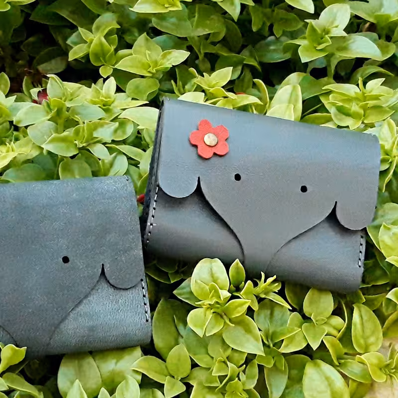 کیف پول فیلی بامزه-چرم طبیعی- مناسب برای هدیه و عیدی