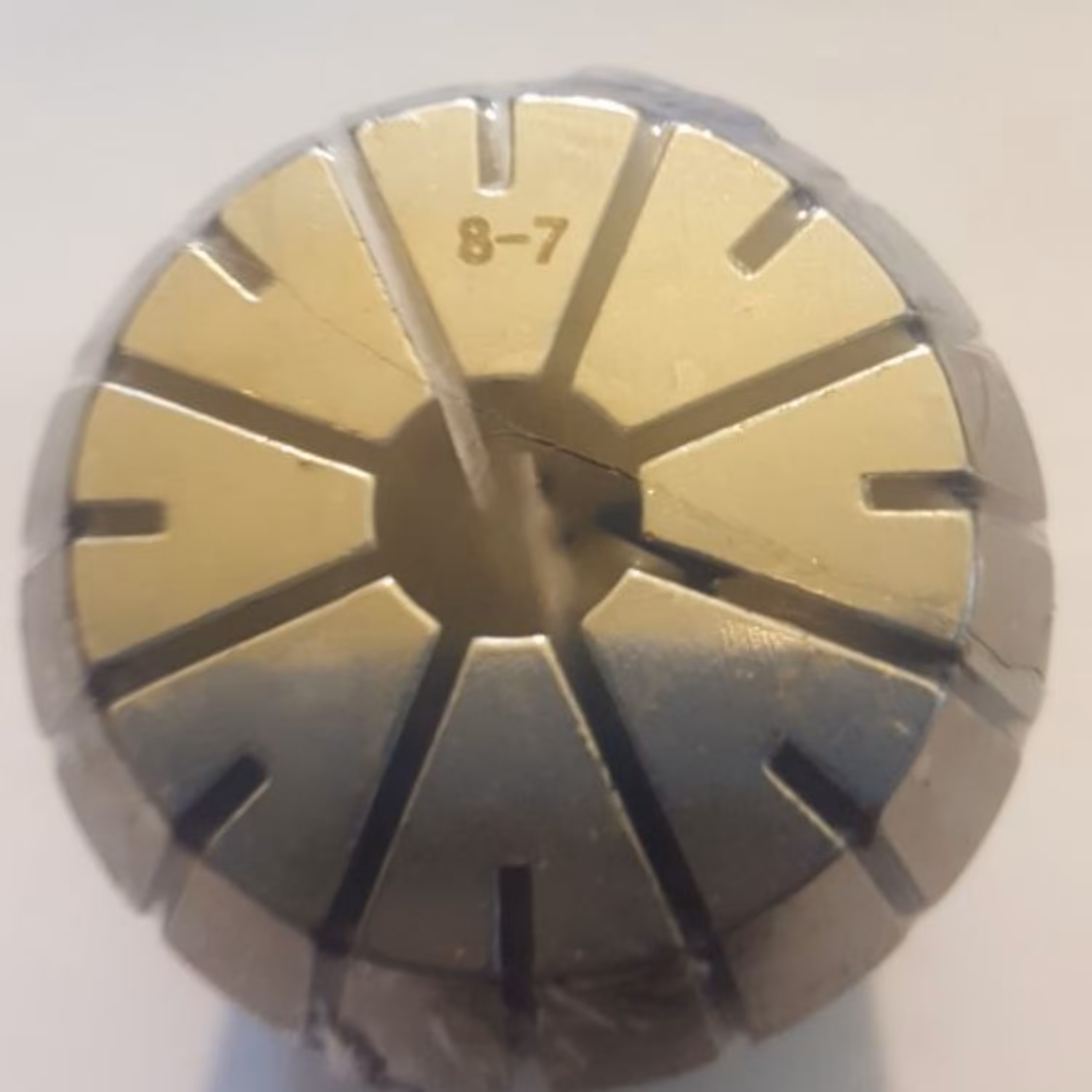 کولت یا فشنگی سایز ER32.8