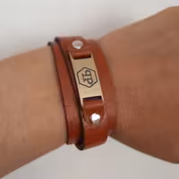 دستبند چرم طبیعی