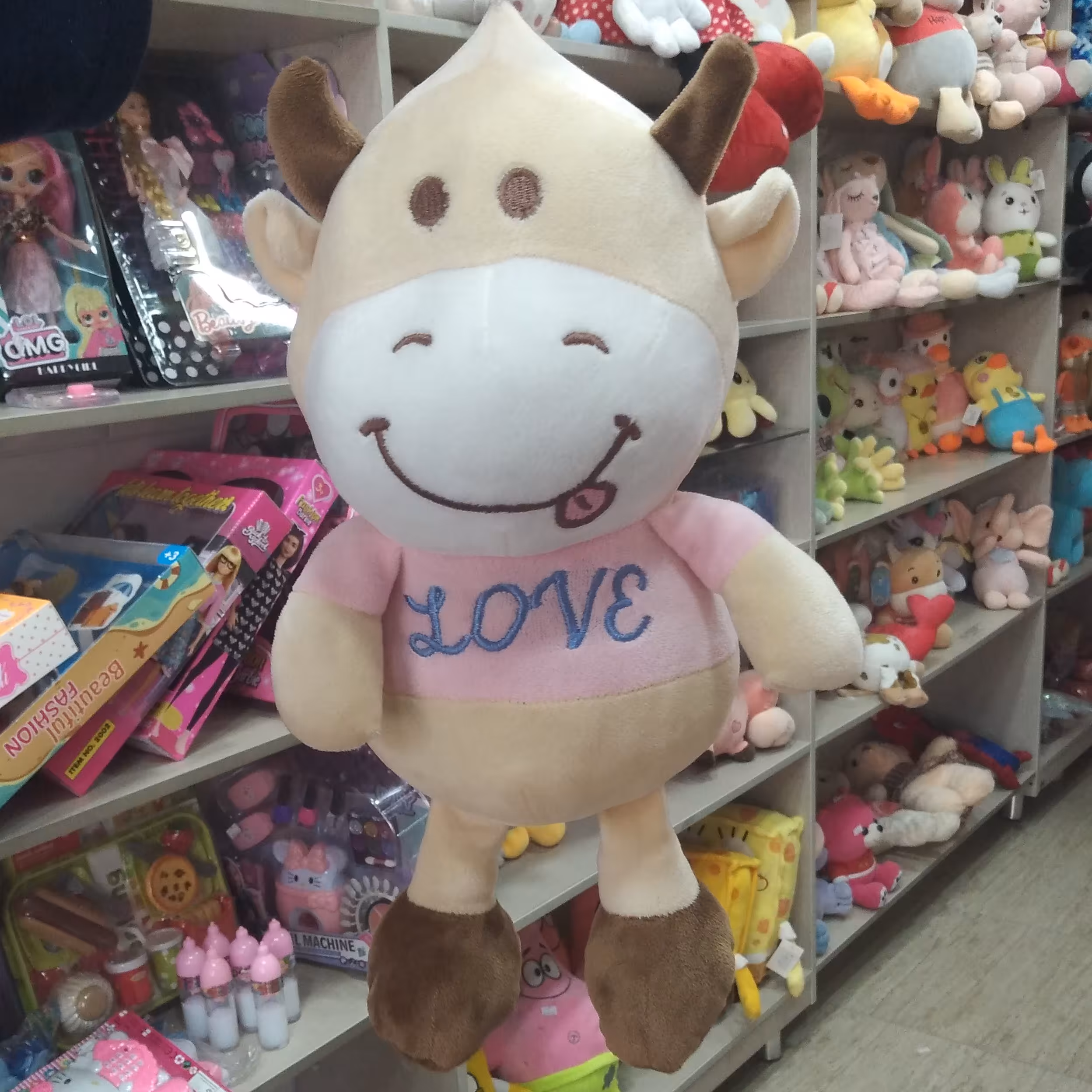 عروسک گاو لباس love
