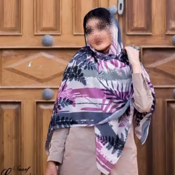 روسری کد 207،جنس نخ کره بسیار با کیفیت نرم ولطیف با ایستایی خیلی خوب مناسب پاییز وزمستان