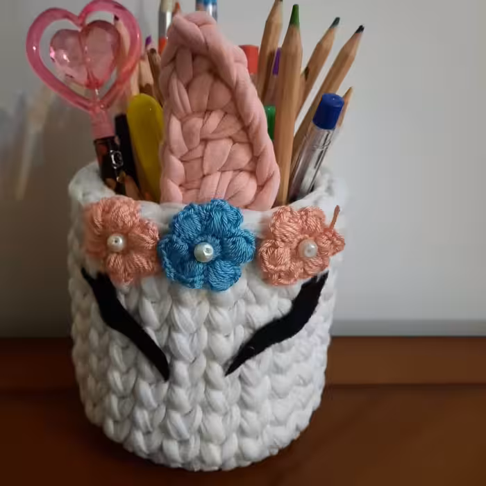 جامدادی رومیزی تریکو اسب تک شاخ