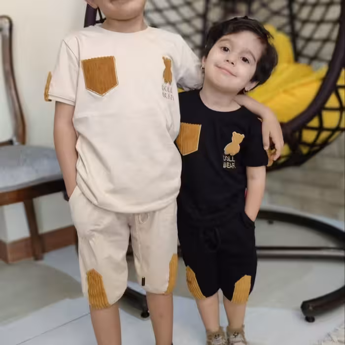 ست تیشرت و شلوارک اسپورت بچگانه شیک و زیبا مناسب 1 تا 15 سال کیفیت تضمینی جنس دورس پنبه لاکرادار  عالی 