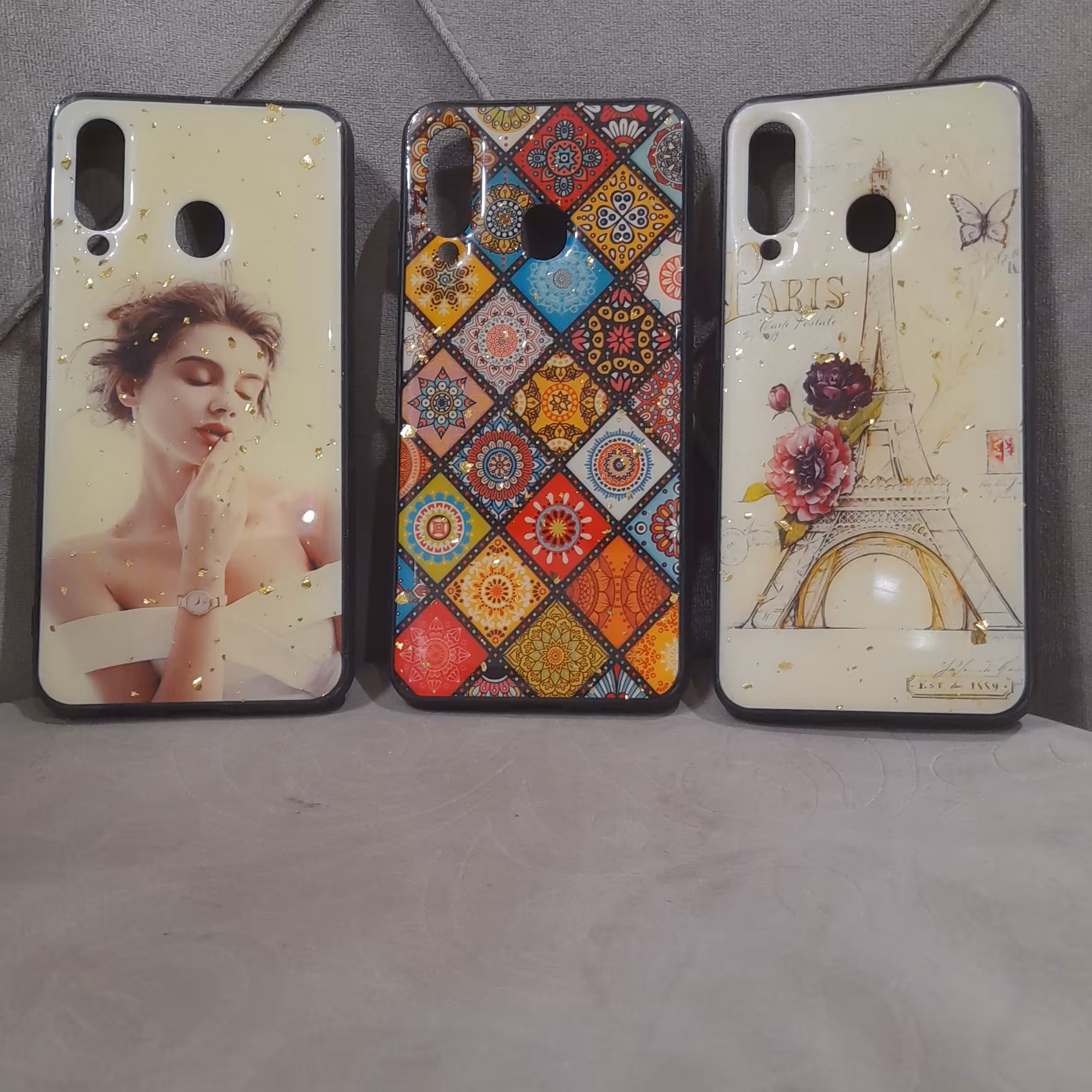 کاور سامسونگ SAMSUNG A60
گارد قاب galaxy a60 A606
جلد محکم سخت آ شصت SM-A606F SM-A606Y SM-A6060