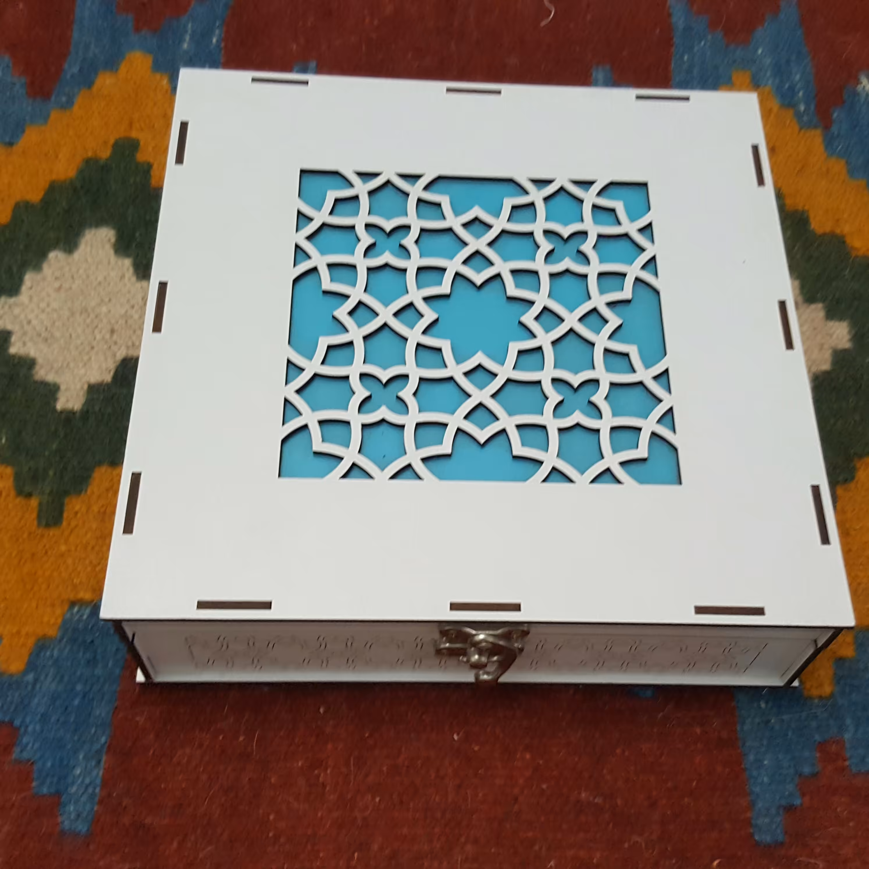 جعبه هدیه طرح فیروزه ای 4خانه