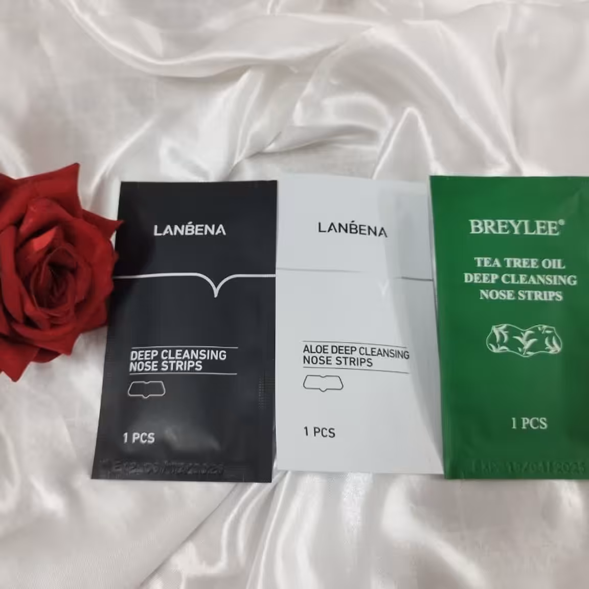 چسب ورقه ای پاکساز جوش سر سیاه بینی آرایشی شب و روز