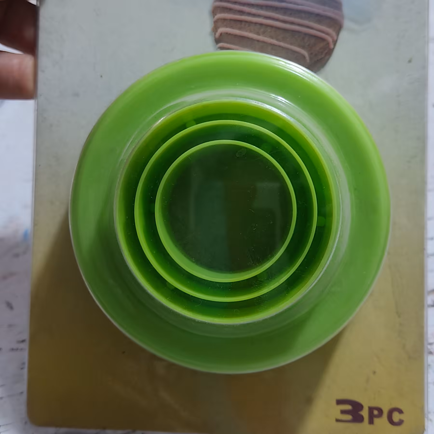 کاتر  گرد  پلاستیکی خارجی 3تایی با 6 سایز  درقطر های 35و45و55و65و75و85 میلیمتر