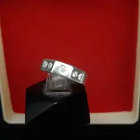 حلقه نقره دخترانه کد 131 سایز  54 وزن حدود 3 گرم و نیم مخراجکاری طراحی عالی بسیار زیبا و چشم نواز 