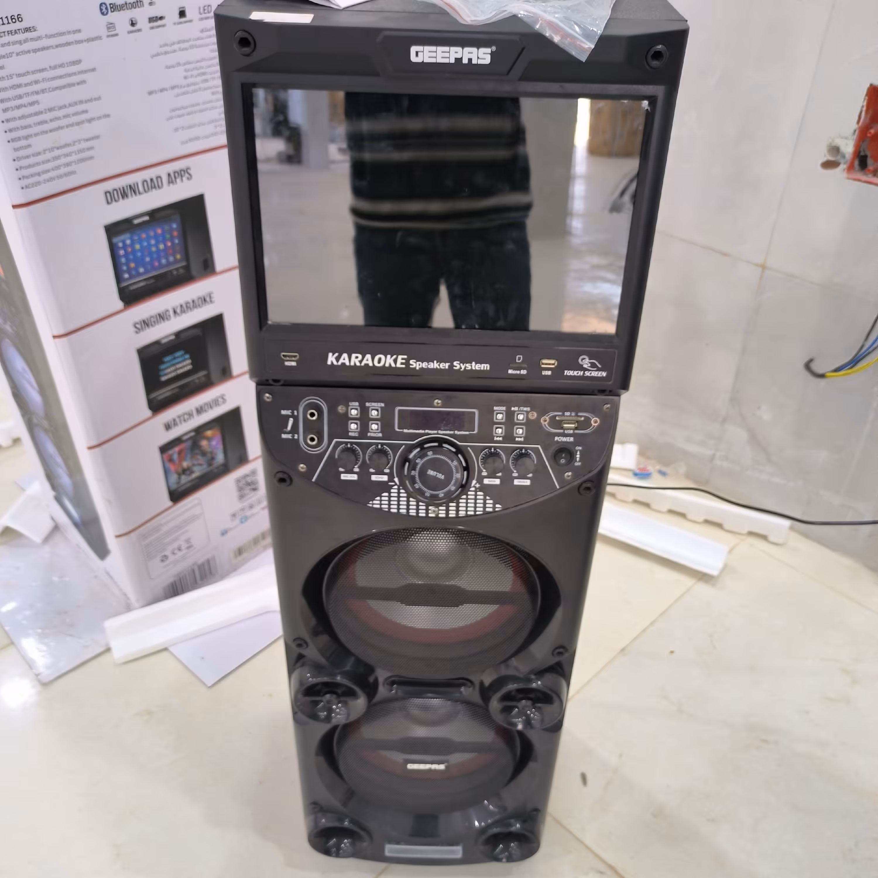 اسپیکر برقی جیپاس دارای صفحه نماش فول اچ دی بزرگ مدل 11166