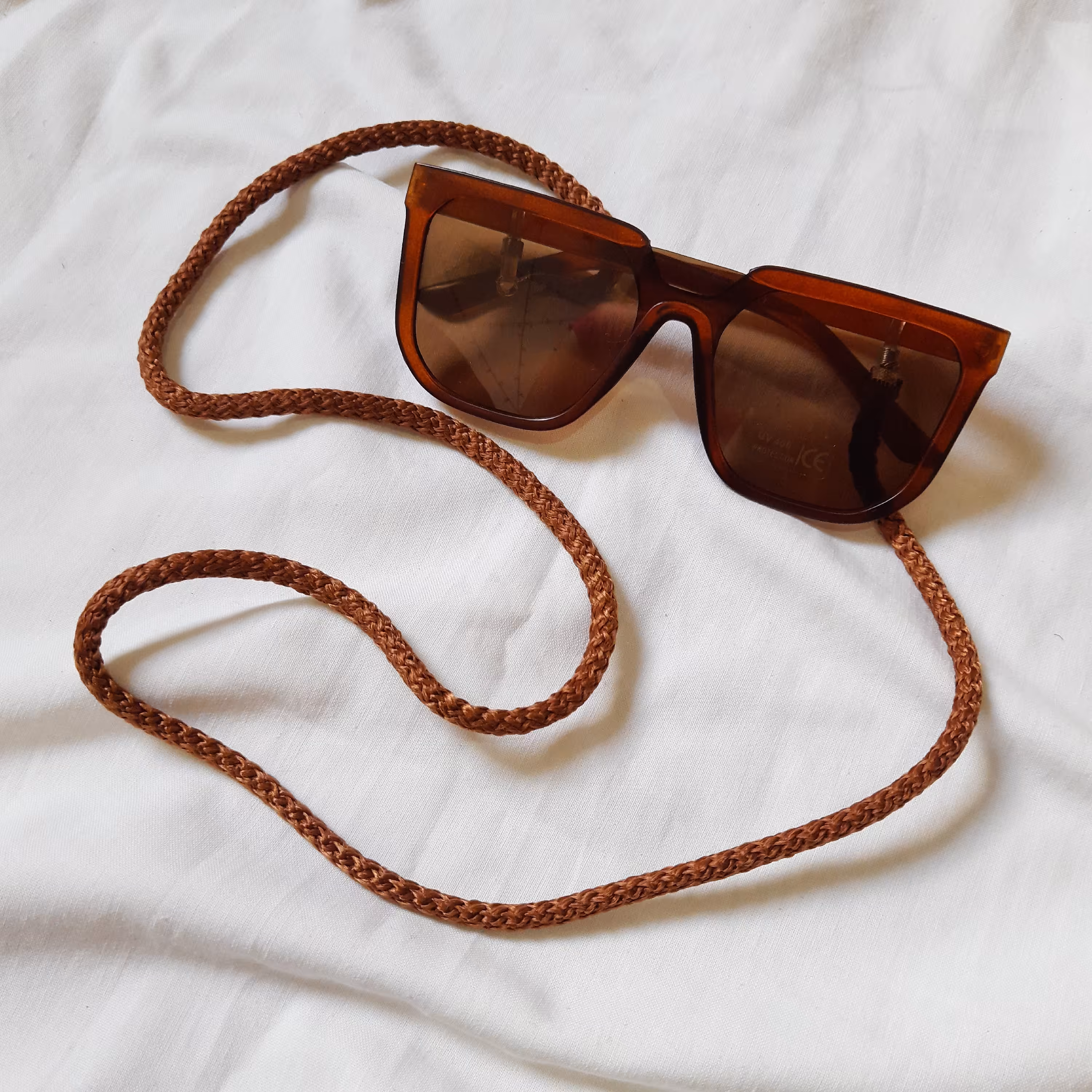 بند عینک نخی محکم مردانه و زنانه قهوه ای پاییزه  بندعینک