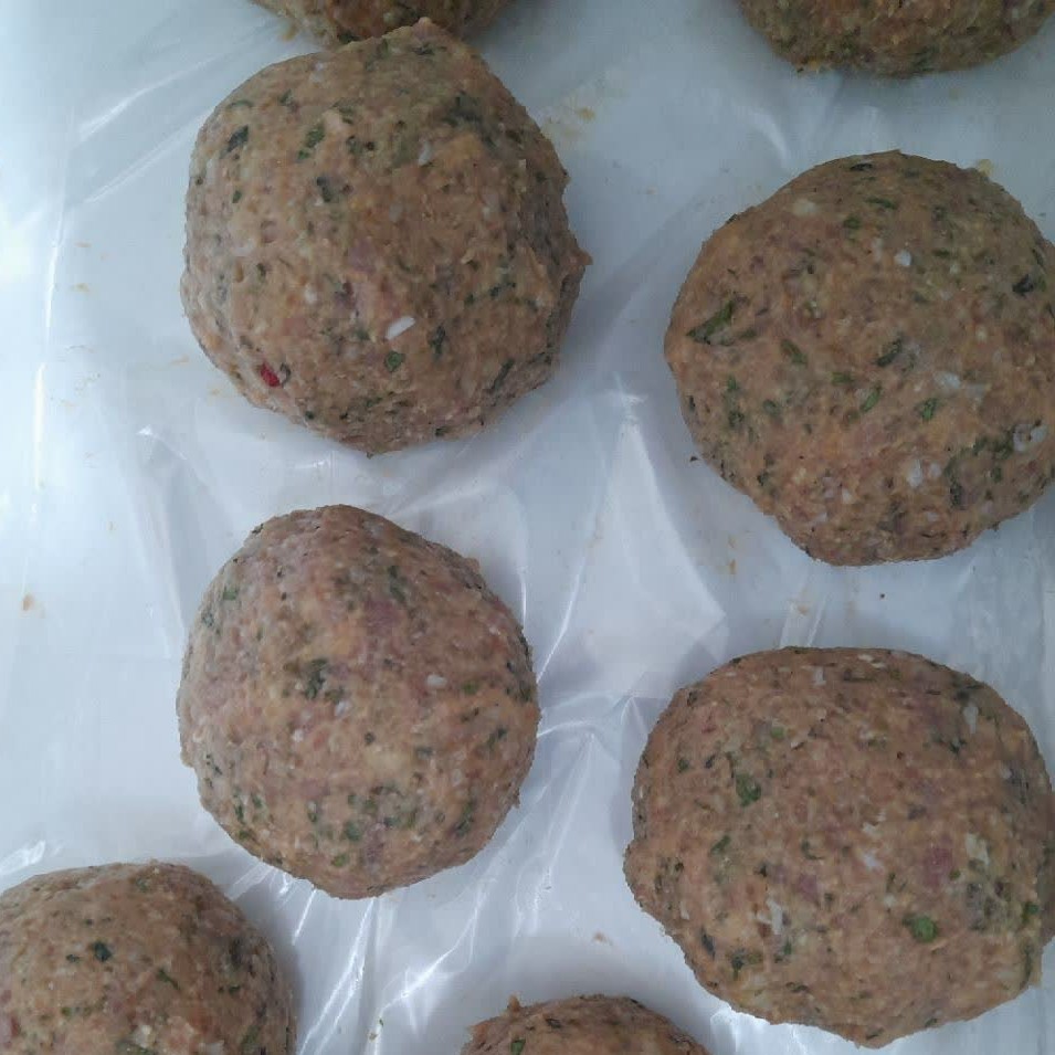 کوفته 100 گرمی 5 عددی خوشمزه و تازه و بهداشتی و کاملا سالم بهترین در کل تهران