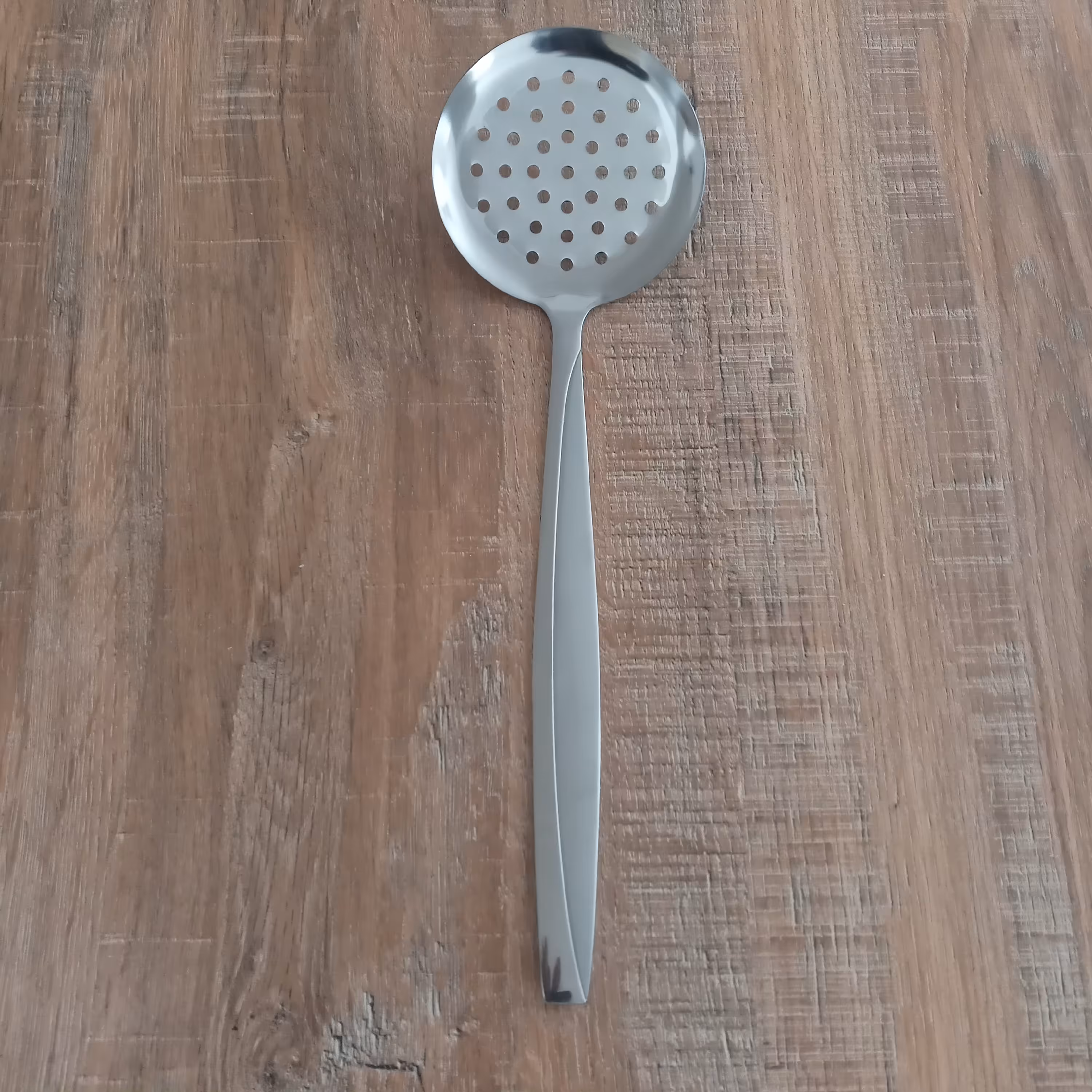 کفگیر سوراخ دار بزرگ طرح یک خطی ماینز مارک واگنر آلمان بسته یک عددی جنس عالی 