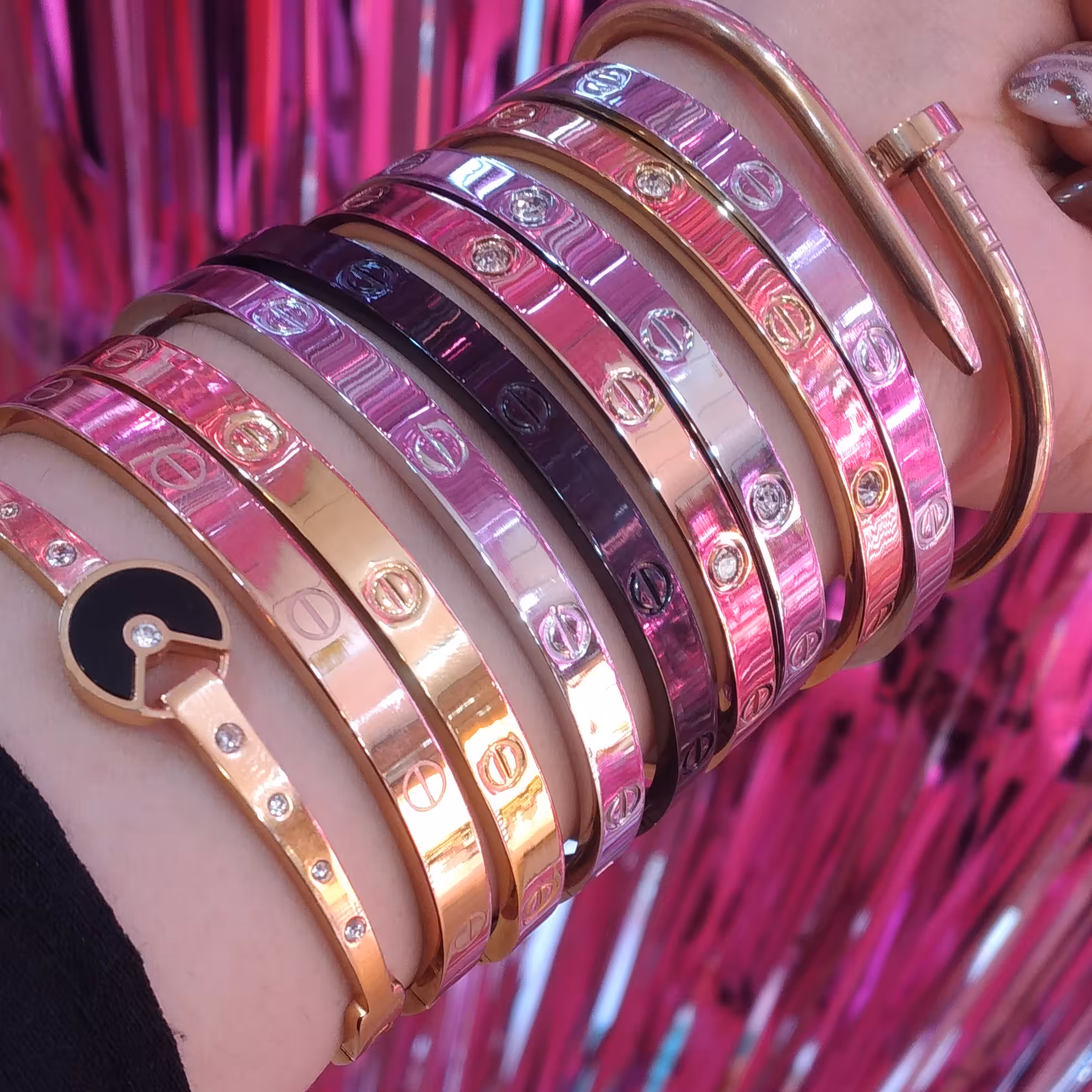 دستبندالنگویی کارتیر