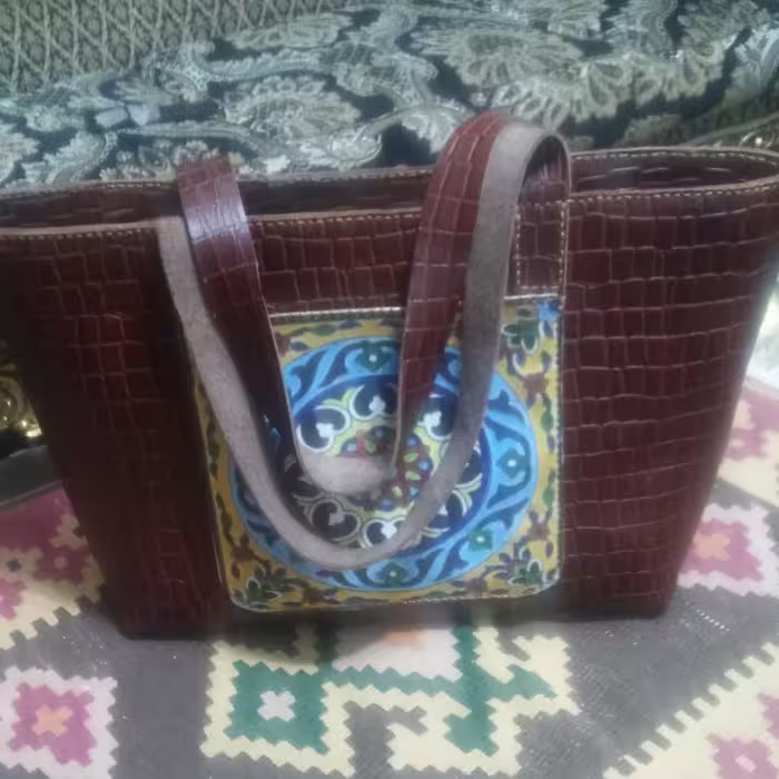 کیف چرم زنانه بزرگ چرم گاوی کاملا دست دوز
