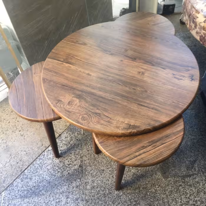 جلومبلی پایه چوبی  4 تیکه صفحهmdf رنگ بندی دارد (ارسال با باربری و پس کرایه میباشد)