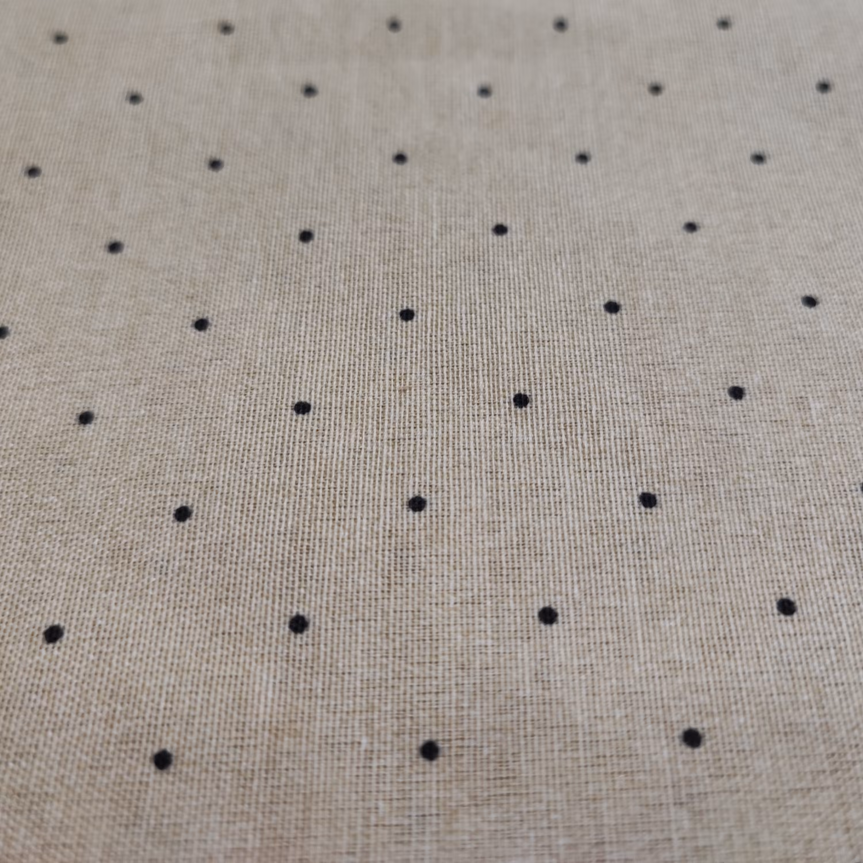 پارچه ملحفه  خال خال k ست عرض 2 متر