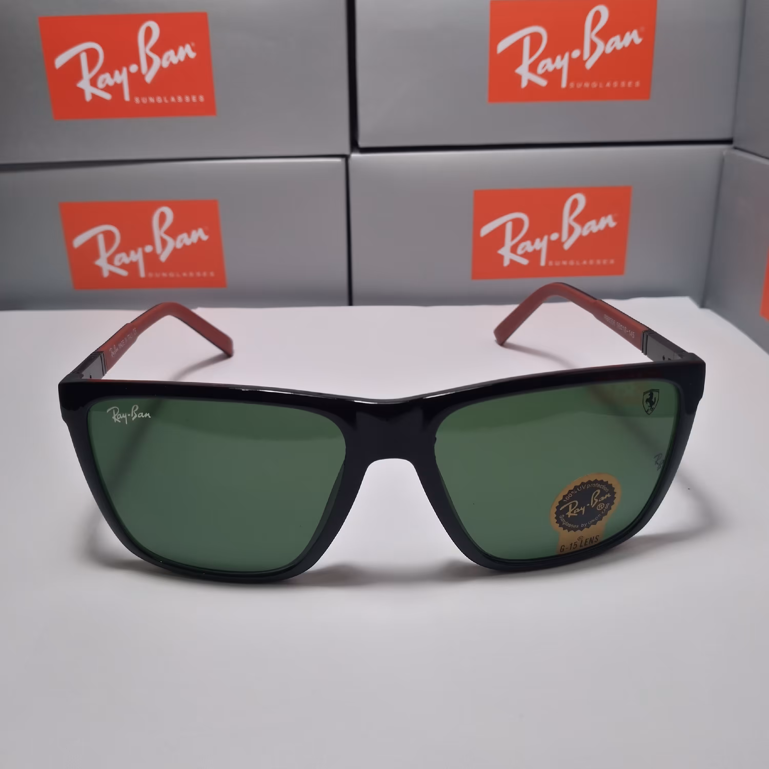 عینک آفتابی ریبن،مدل فراری