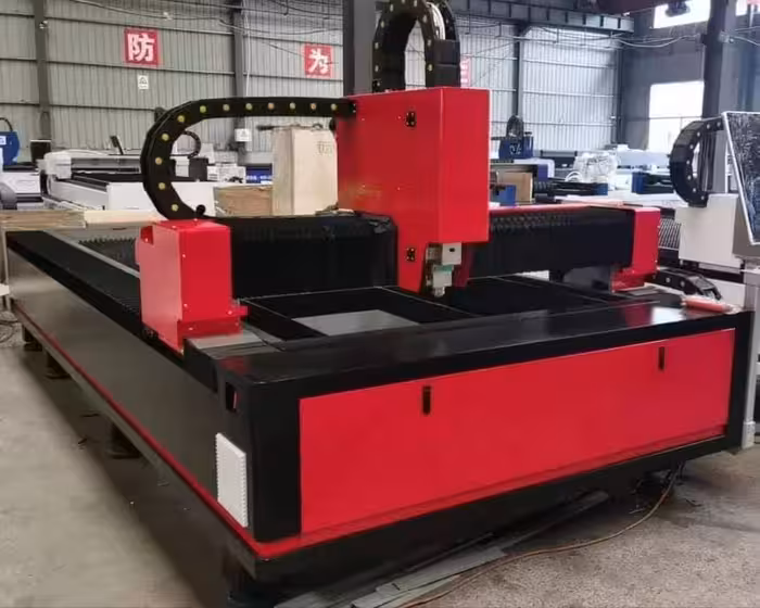 دستگاه لیزر سی ان سی برش فلزات فایبر سه کیلووات