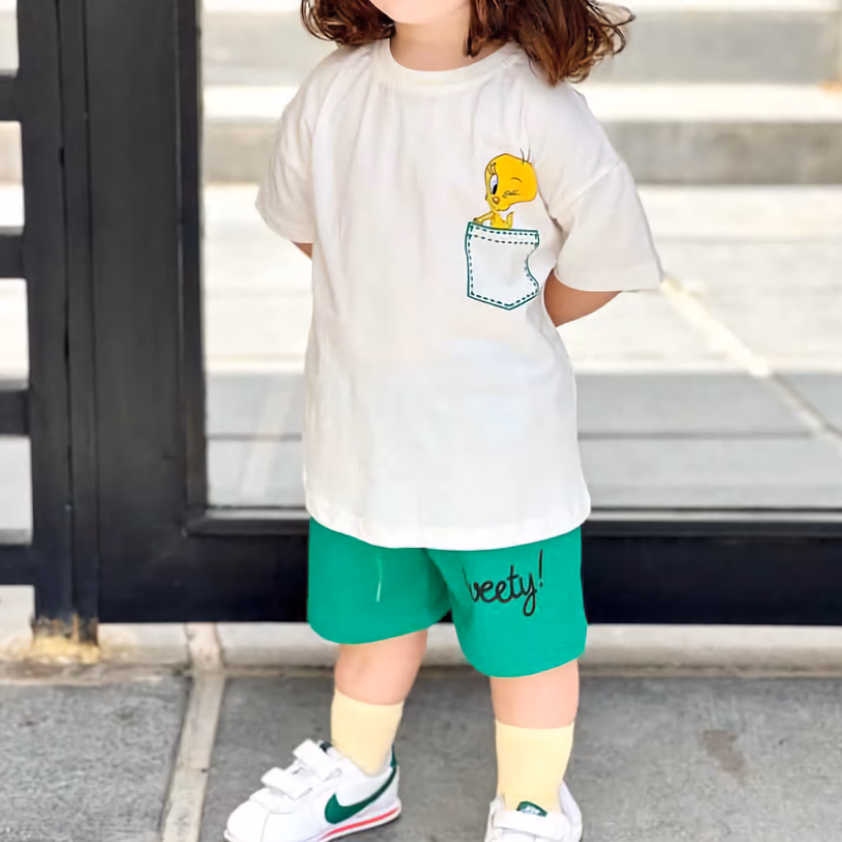 ست تیشرت و شلوارک اسپورت بچگانه شیک و خوشگل مناسب حدود سنی 2 تا 9 سال جنس سوپر پنبه عالی