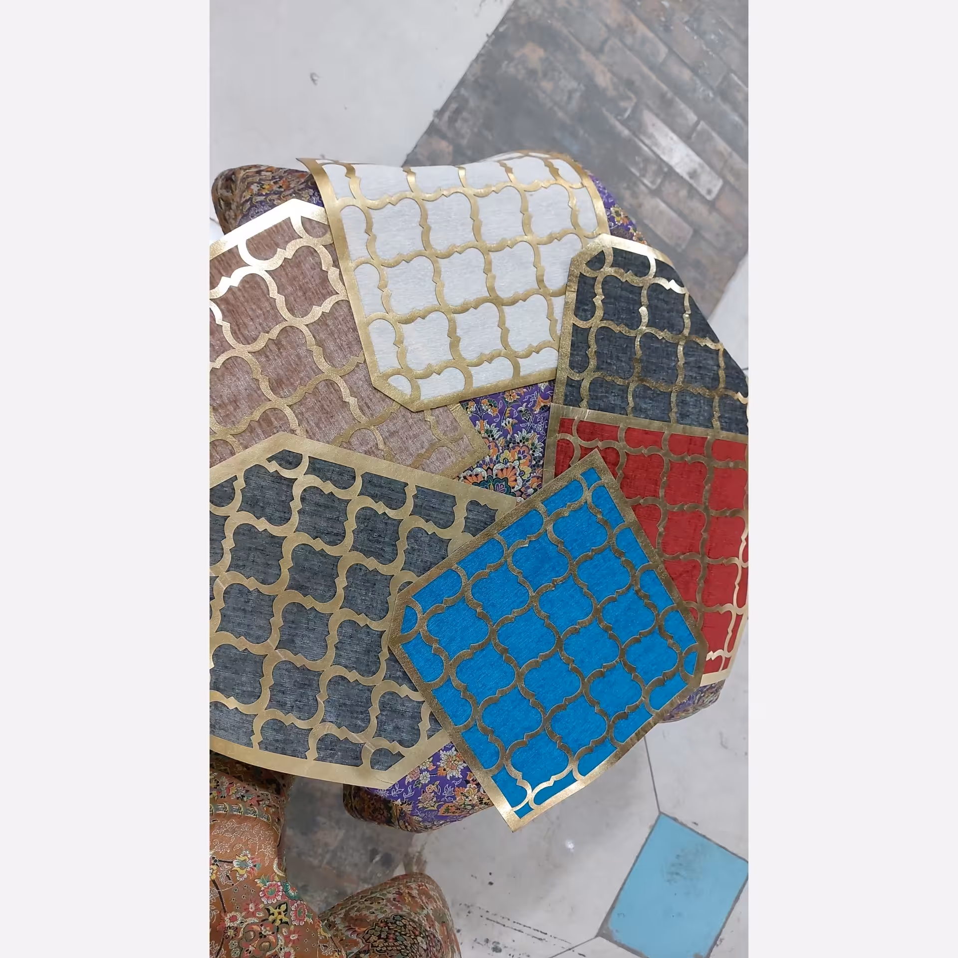 عسلی تک پارچه طلا