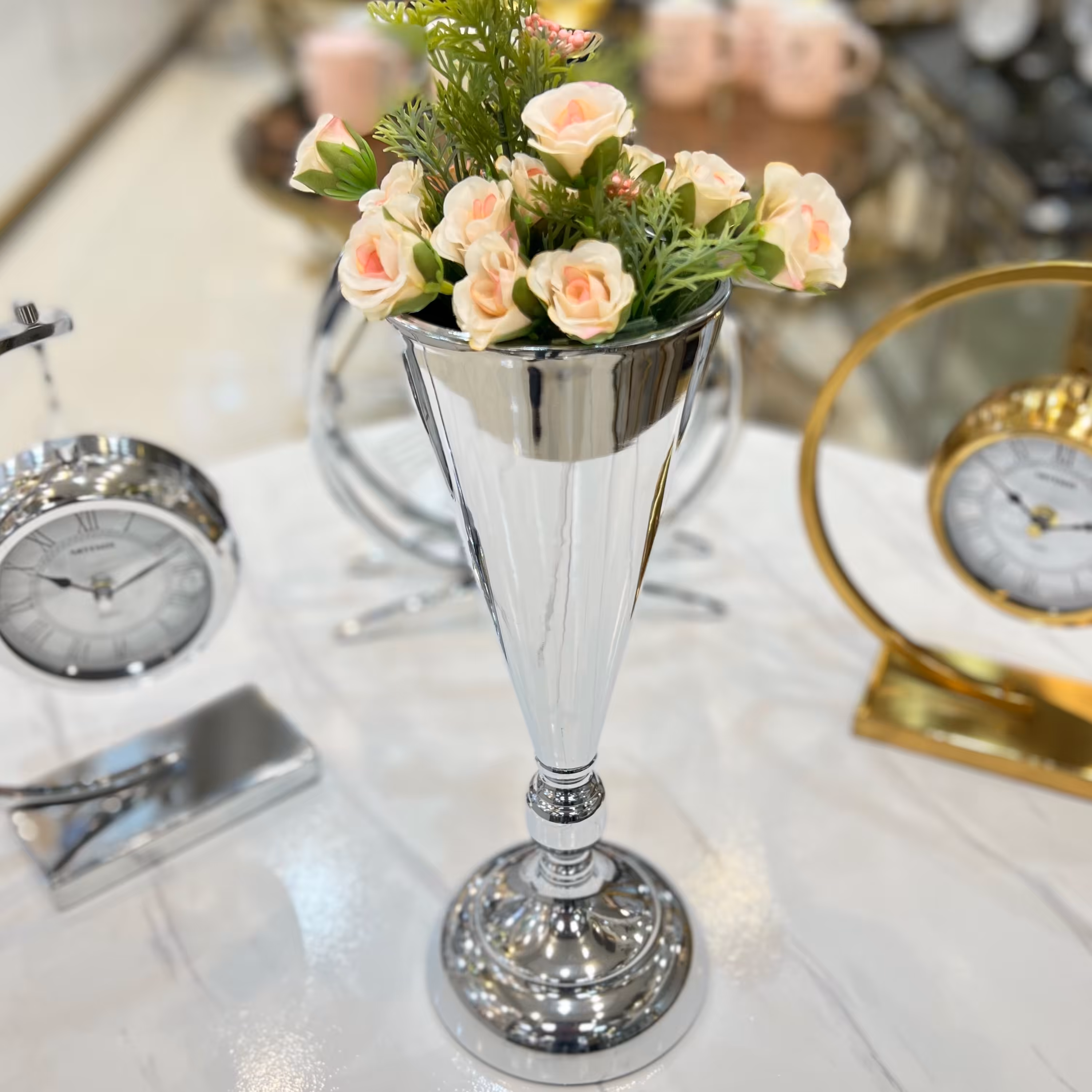 گلدان فلزی سایز کوچک نقره ای کد 5-889 