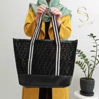 کیف دستی سایز بزرگ مجلسی زنانه طرح برند فندی به همراه با یک کیف کوچکتر