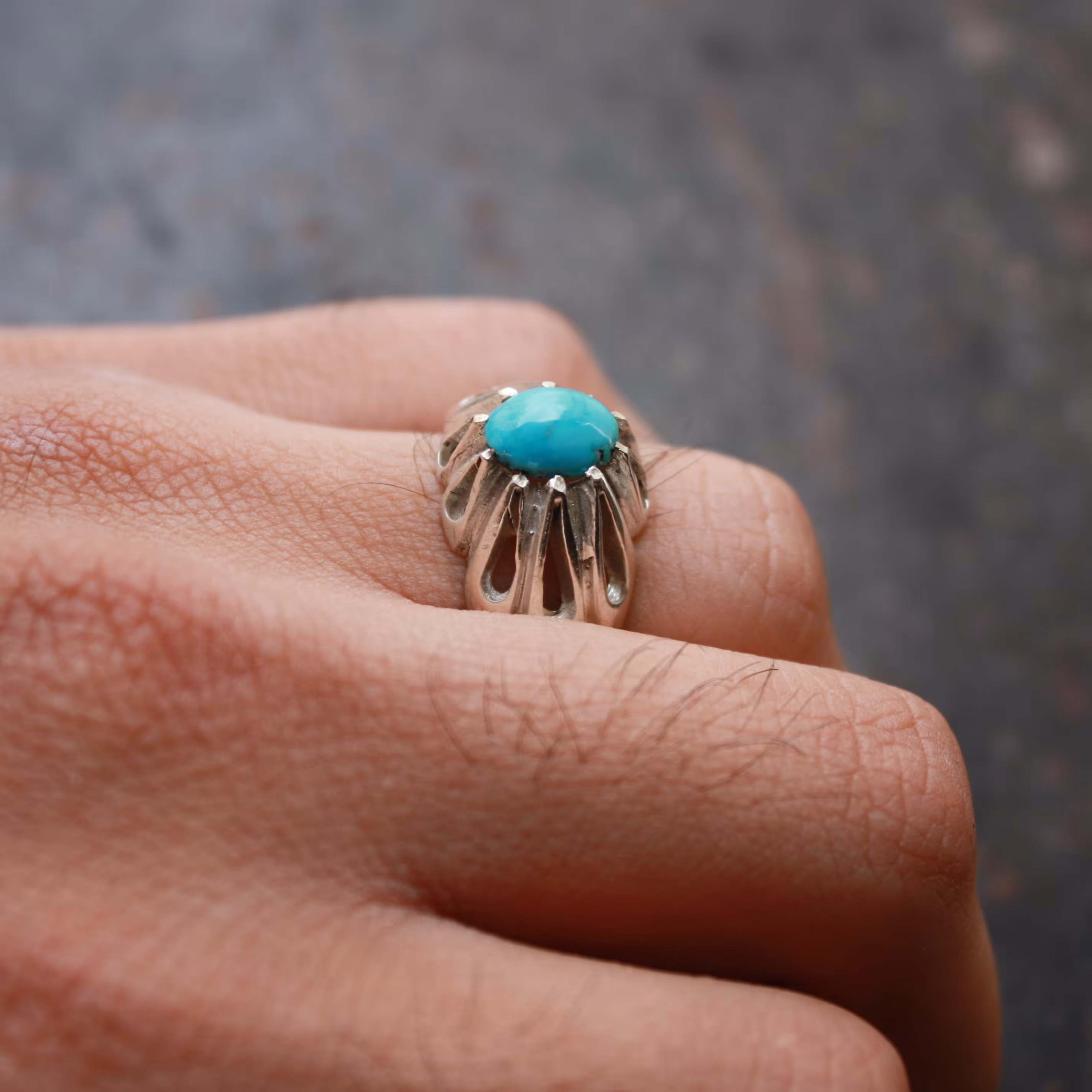 انگشتر نقره فیروزه نیشابور طبیعی رکاب اشکی وزن حدود 8 گرم کد 202 فیروزه نیشابوری اصل 