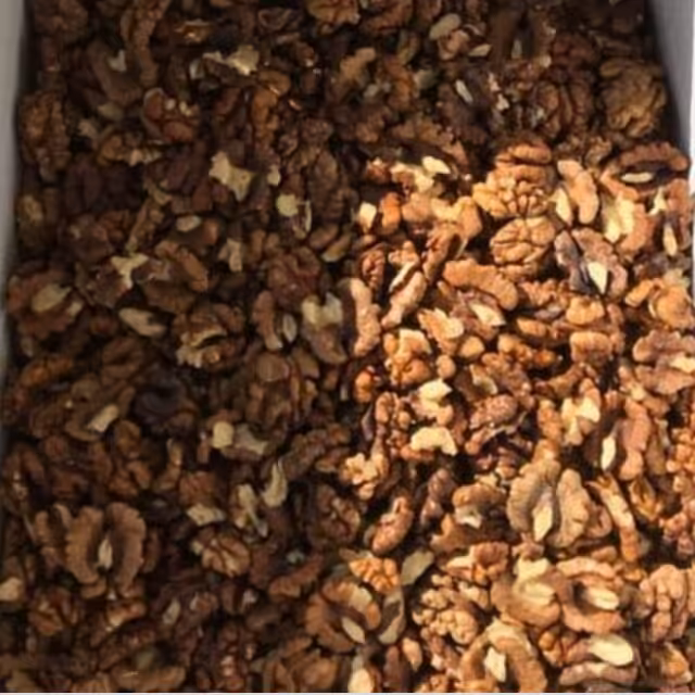 مغز گردو فسنجونی شیرین