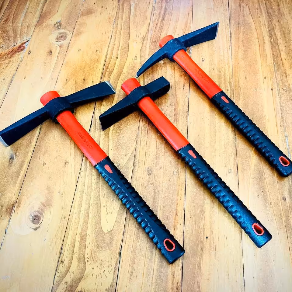 تیشه دوسر تخت بنایی