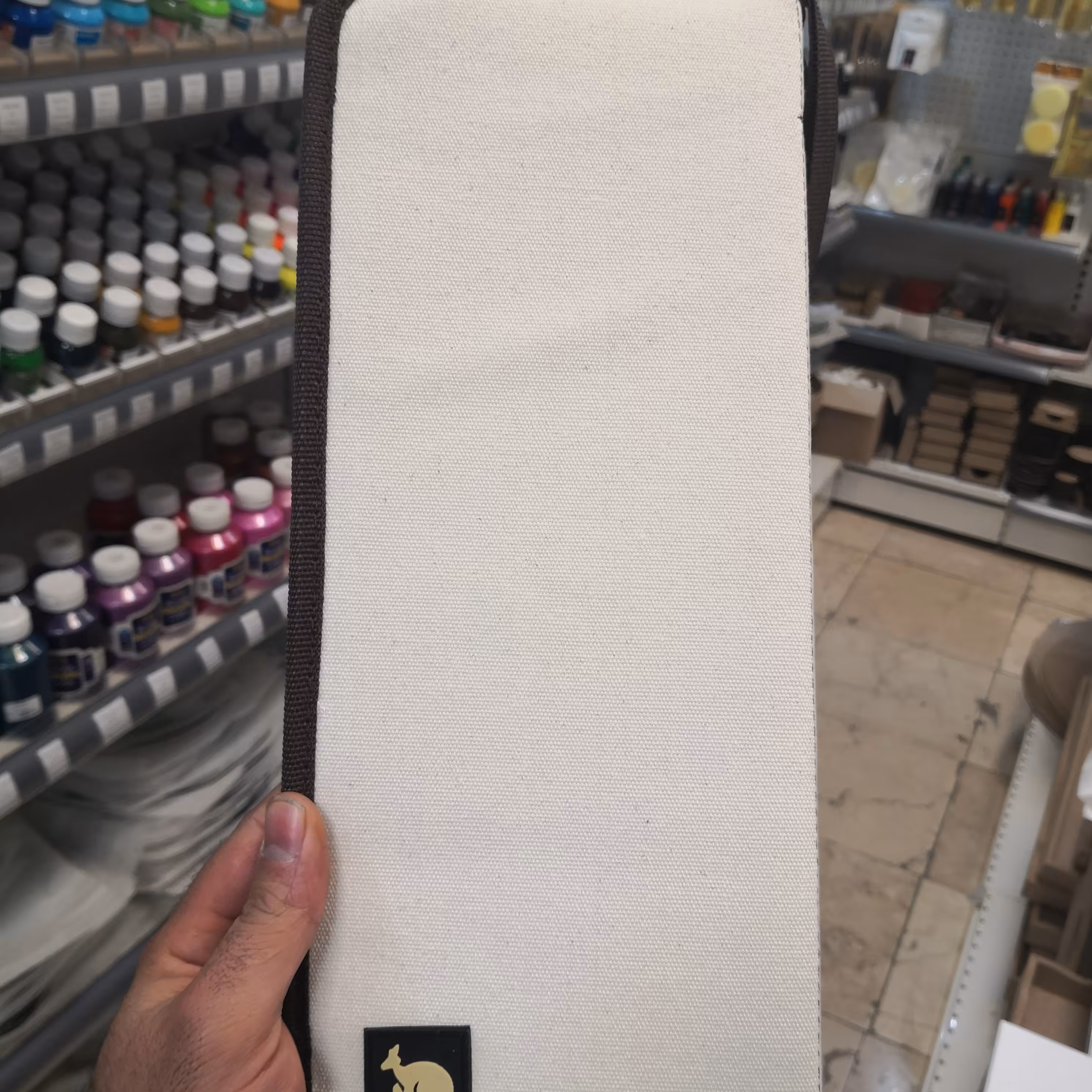 کیف قلم مو جا قلمی کانگورو 2 لت کرم بدون طرح مناسب نقاشی روی پارچه