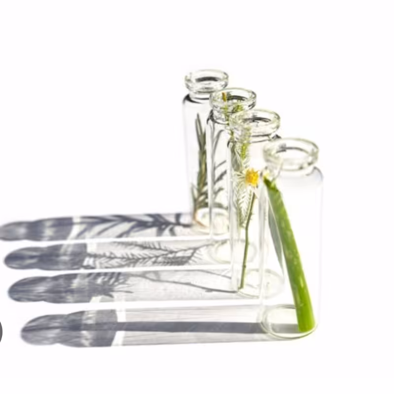 انواع اسانس های خالص در هر طعم و بویی پودری و مایع حلال در آب و روغن