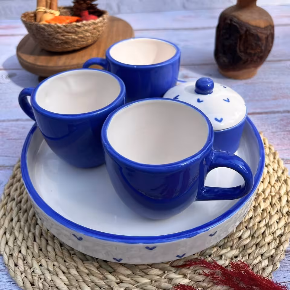 ست سه نفری فنجون چایی خوری و قندان و سینی رنگی