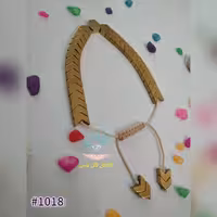 دستبند گره کشویی با مهره حدید طرح فلش و رنگ طلایی (مناسب برای همه) 