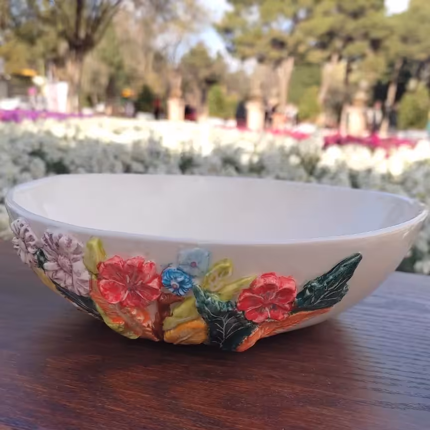 کاسه برجسته بزرگ