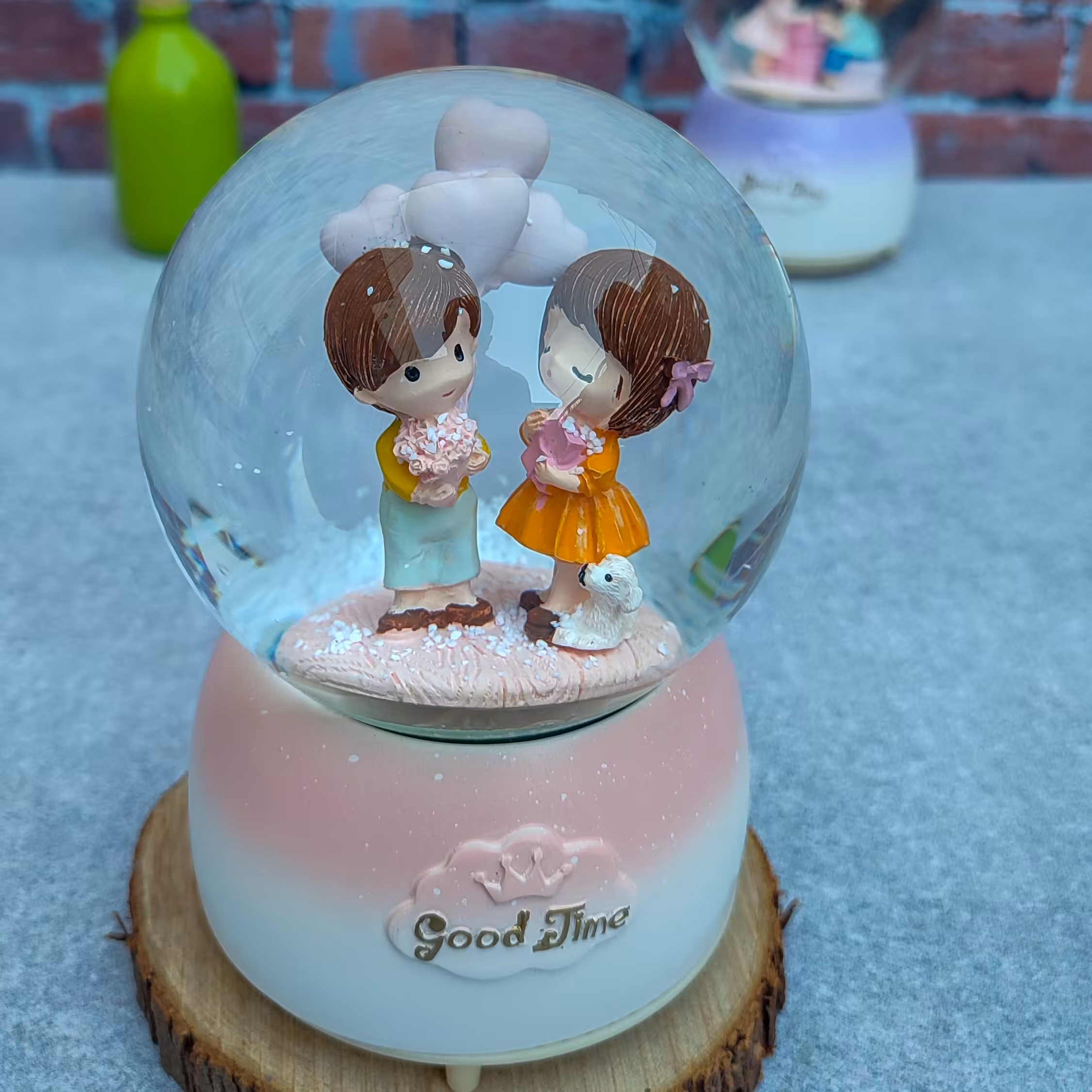 گوی موزیکال پمپی دختر پسر عاشق بادکنکی 