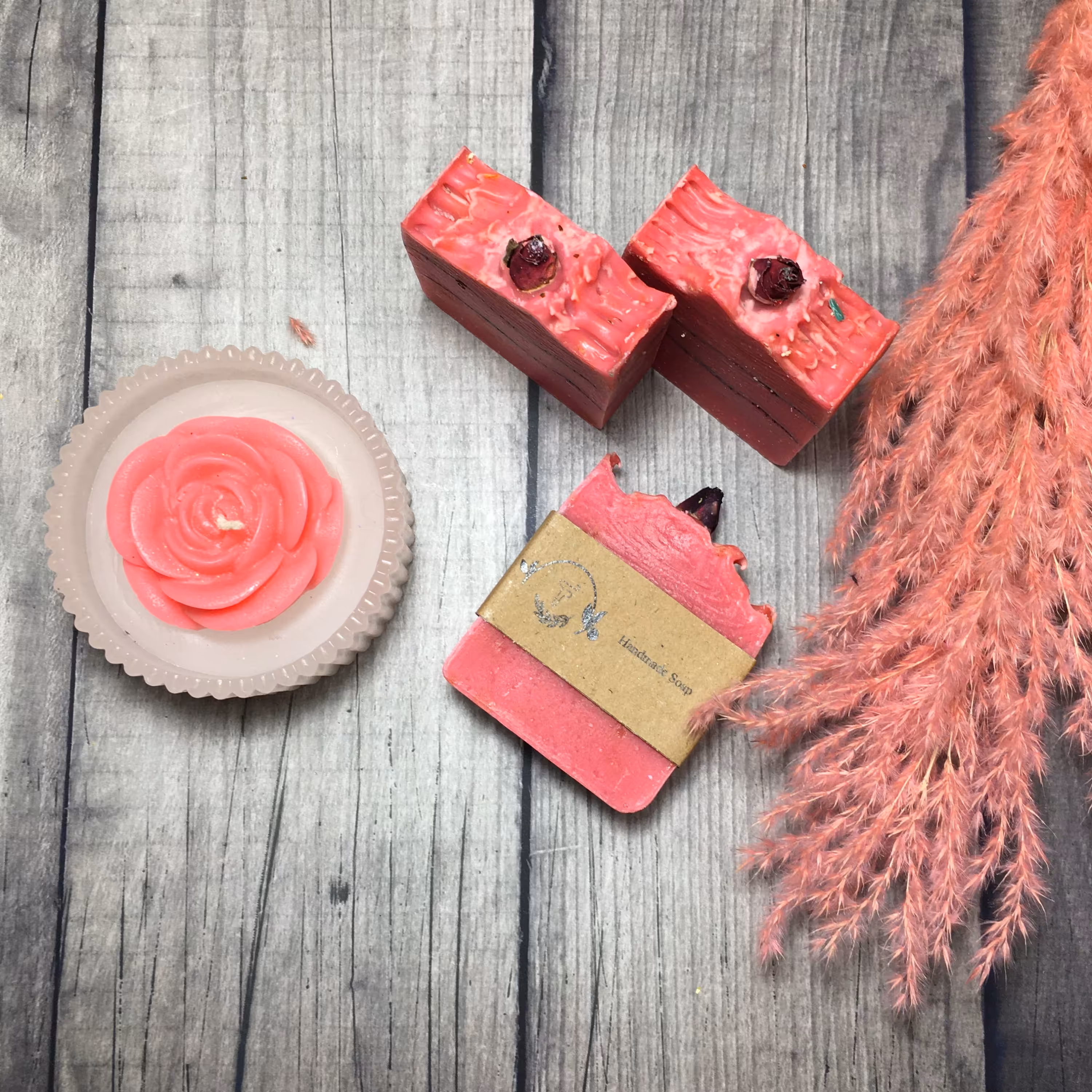 صابون دست ساز خاک رس صورتی مناسب جوان سازی