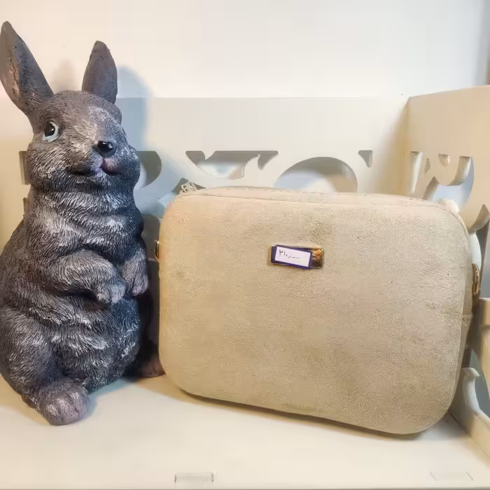 کیف طرح مخمل سفید دخترانه 