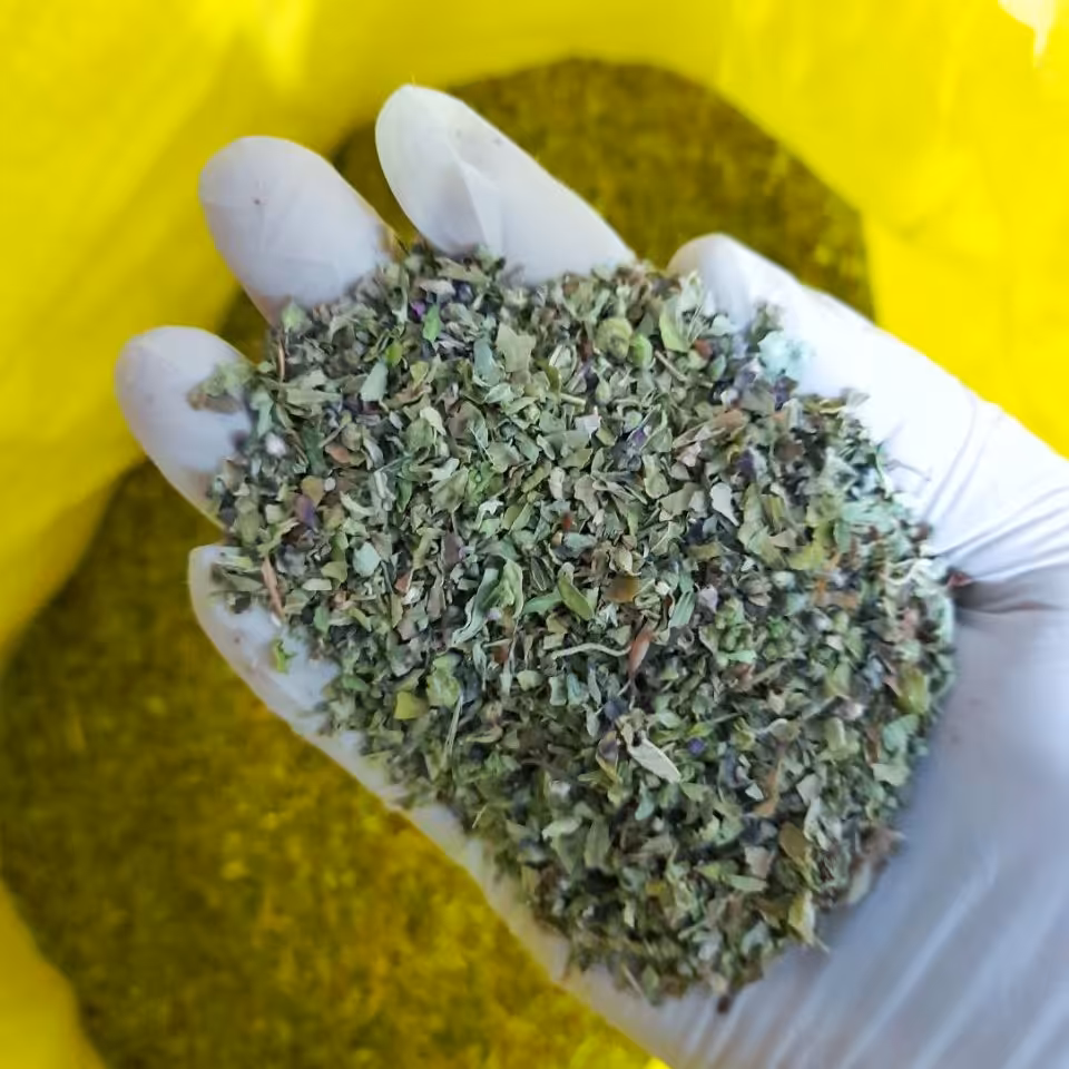 سبزی ریحان خشک 200 گرمی معطر  با کیفیت بالا و بسیار تمیز